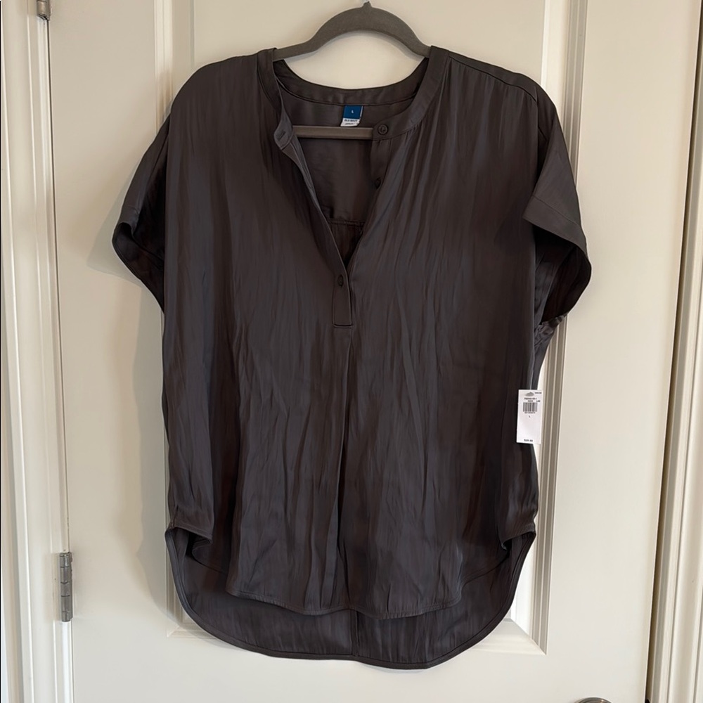 NWT Old Navy Gray Boxy Button Down Shirt with Mandarin Collar